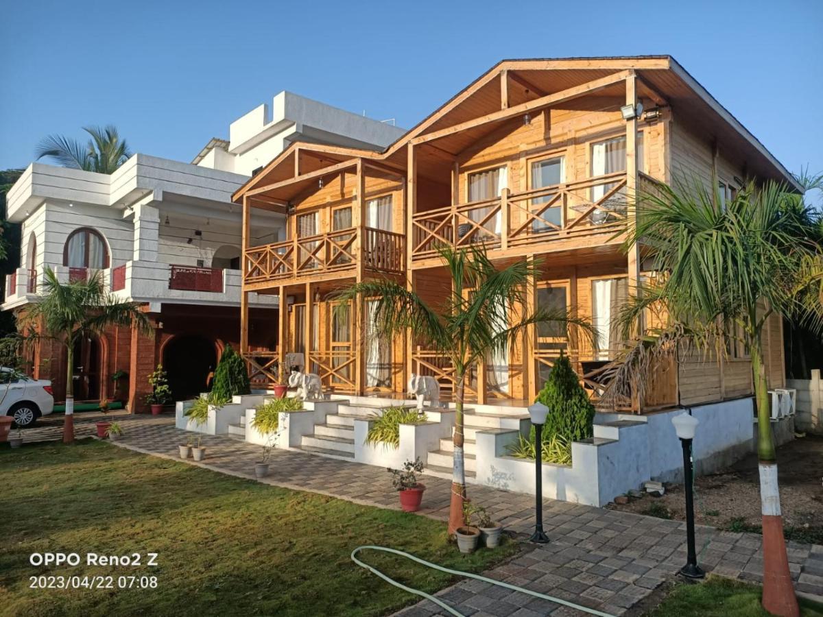 The Candlewood Resort Murud  Exterior photo